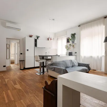 아파트 Modern Close To Forlanini And Linate!