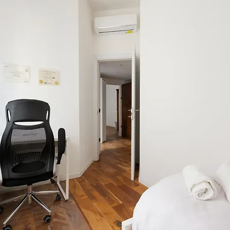 아파트 Modern Close To Forlanini And Linate!